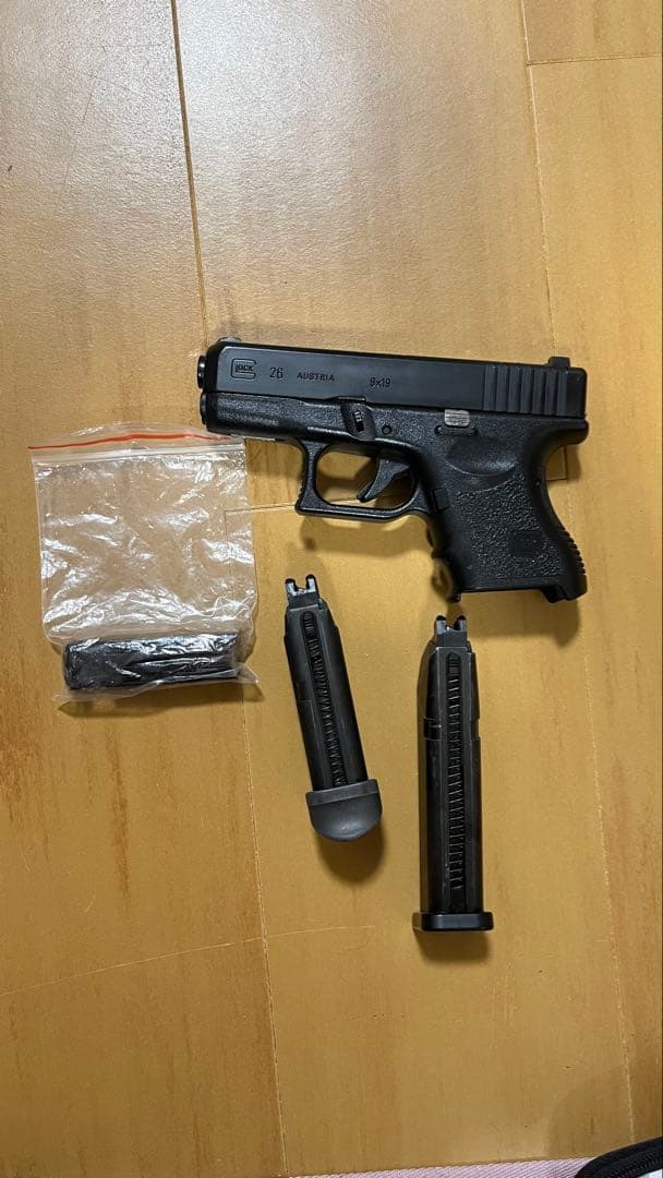 東京マルイGlock 26 ガスガン マガジン2本付き