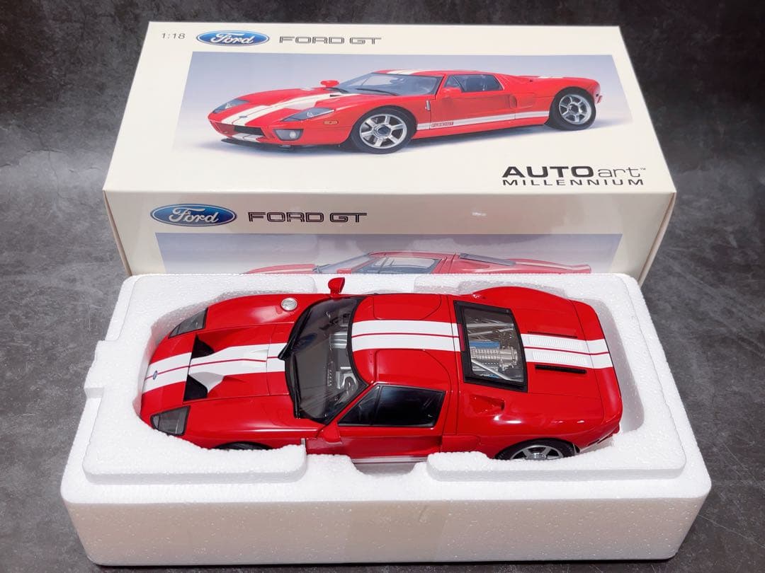オートアート 1/18 フォードGT レッド