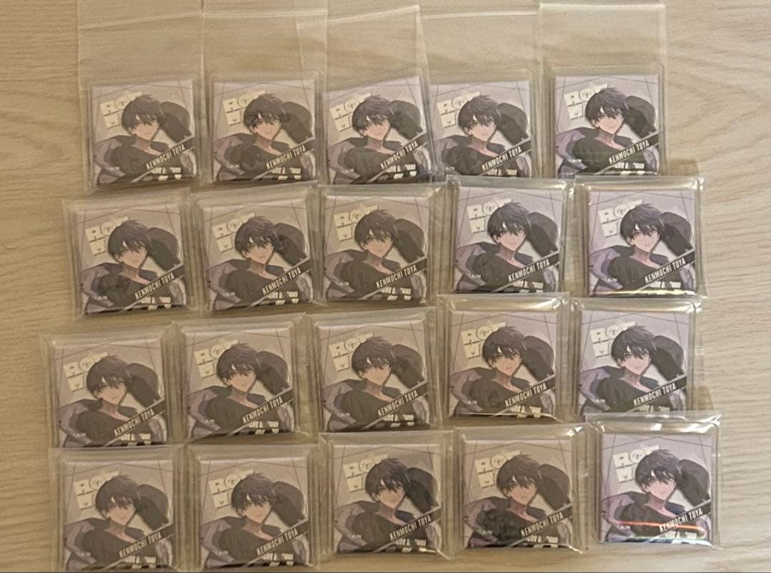 【最終値下げ】ろふまお　剣持刀也　スクエア　缶バッジ【カバー付き】