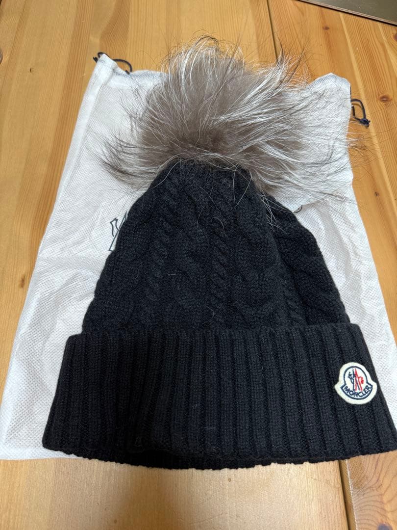 MONCLER ブラックニット帽