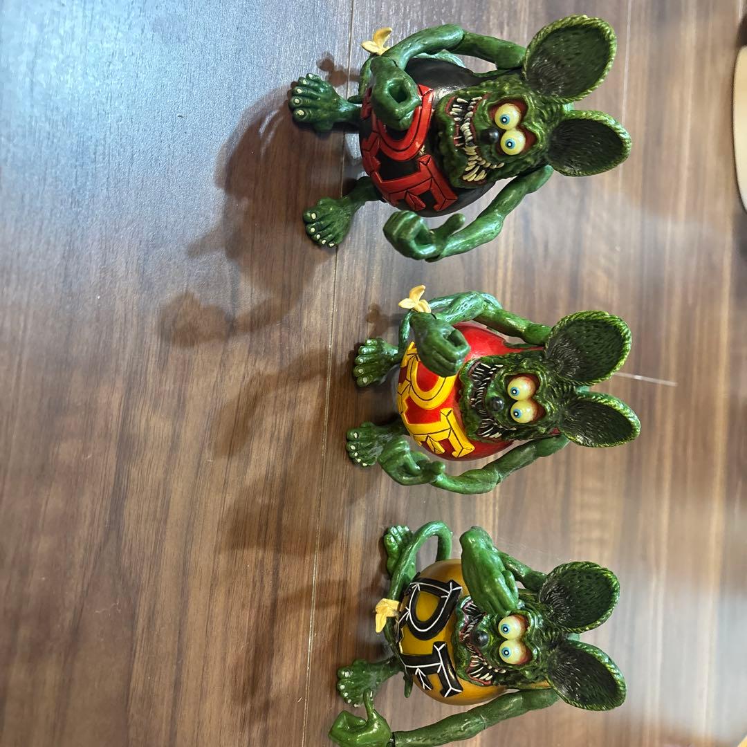 ラットフィンク　３色の3体