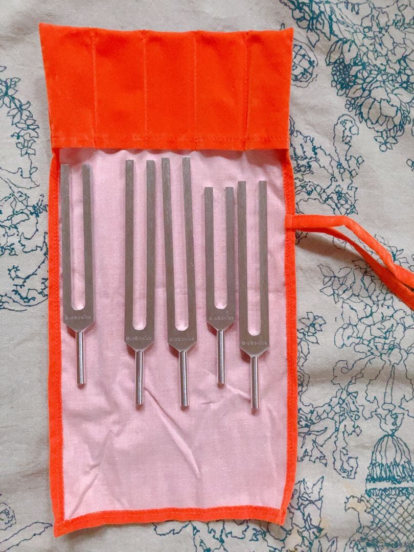 バイオソニックス社　小惑星チューナー５本セット　惑星音叉