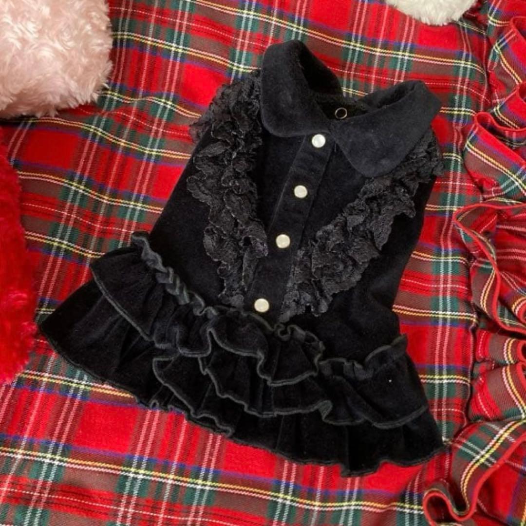 ene☆ ワンピース　黒　フリル　レース　上品　カリーナ　ハンナ　好きな方に