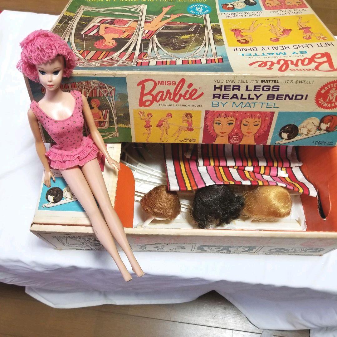 ヴィンテージ　バービー箱付きセットです。