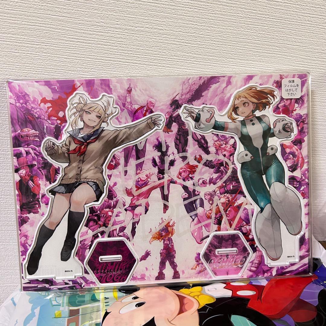 ヒロアカ原画展 アクリルメガフィギュア ウラビティ&トガヒミコ