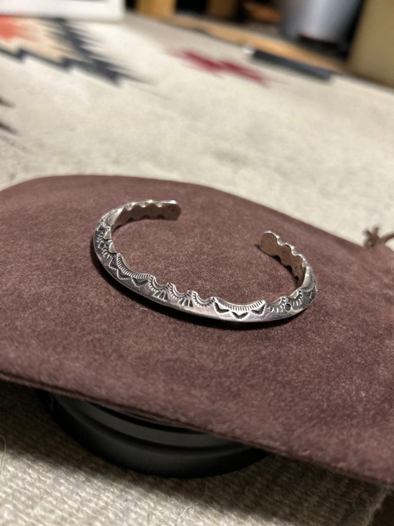 Ray Adakai バングル　ジグザグ　インディアンジュエリー　レイアダカイ