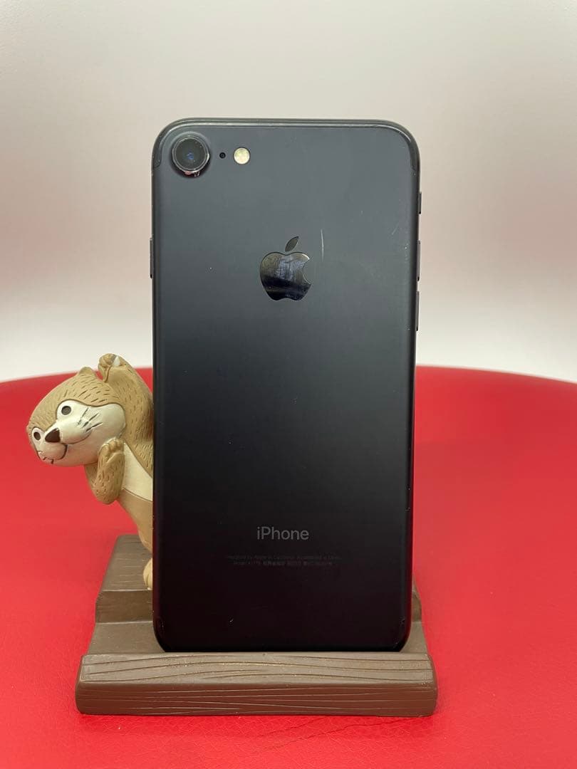 Apple iPhone 7 128GB ブラック