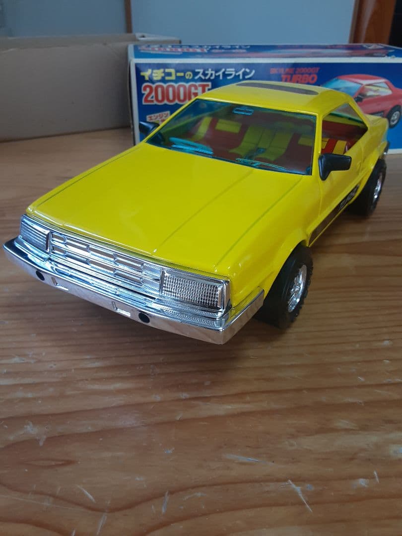 日産スカイライン2000 GT ターボ イチコ　ブリキ　ミニカー　昭和レトロ