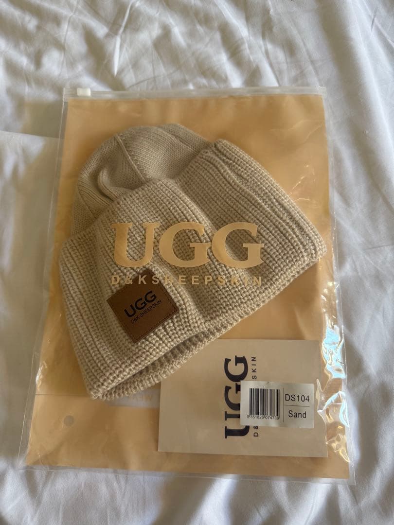 【日本未発売】新品未使用正規品‼️UGG チャンキー　リブ　ビーニー