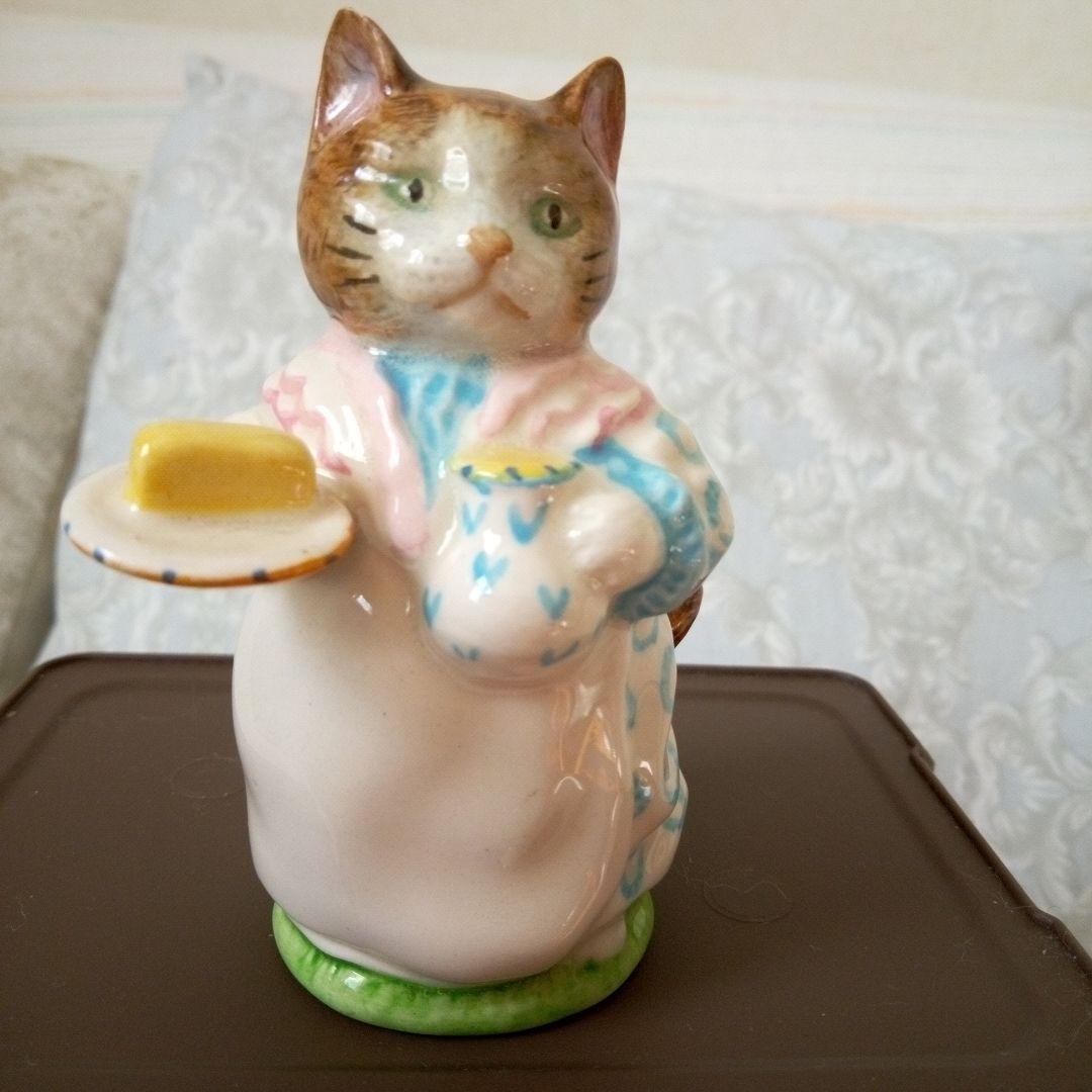 ビアトリクスポター置物　猫のリビー