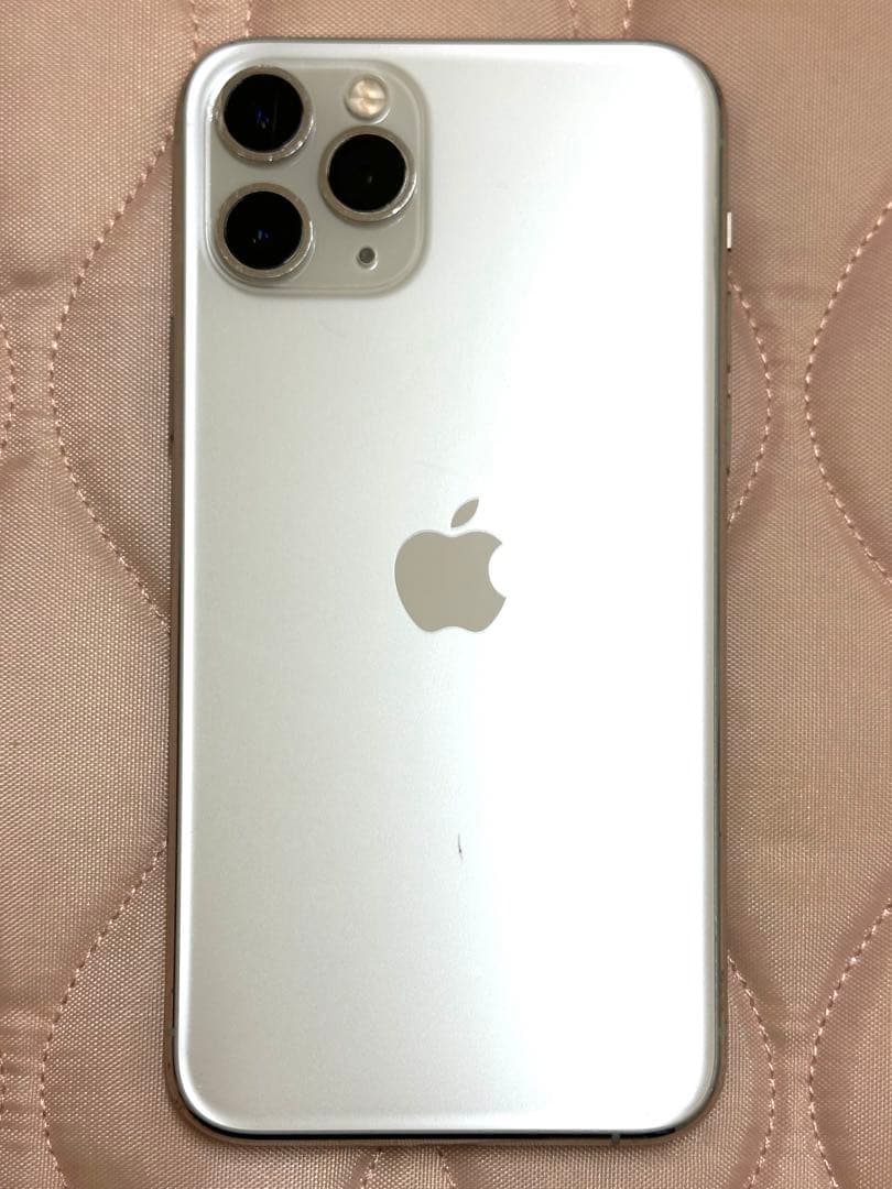 iPhone 11 Pro 256GB SIMフリー A2215カメラ傷あり