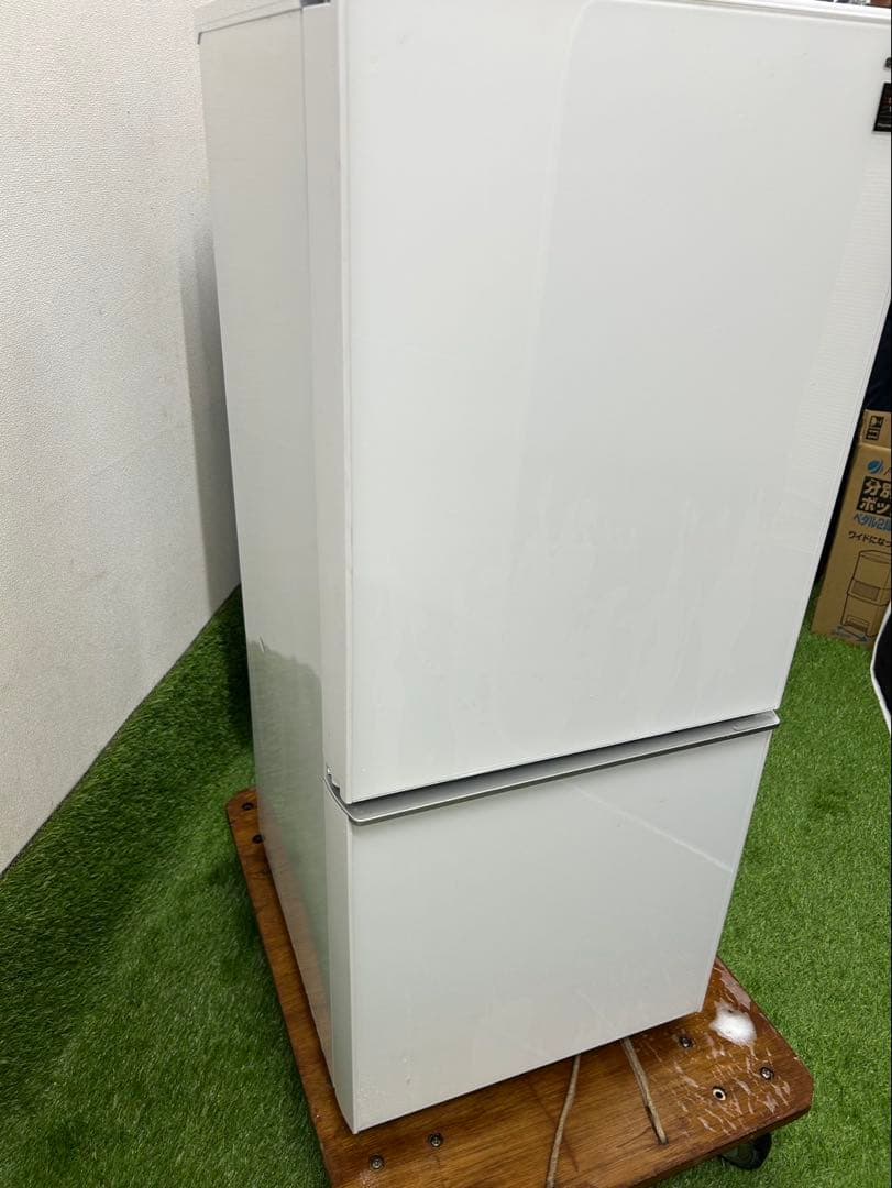 シャープ 冷蔵庫 SJ-GD14C-W 2017年製