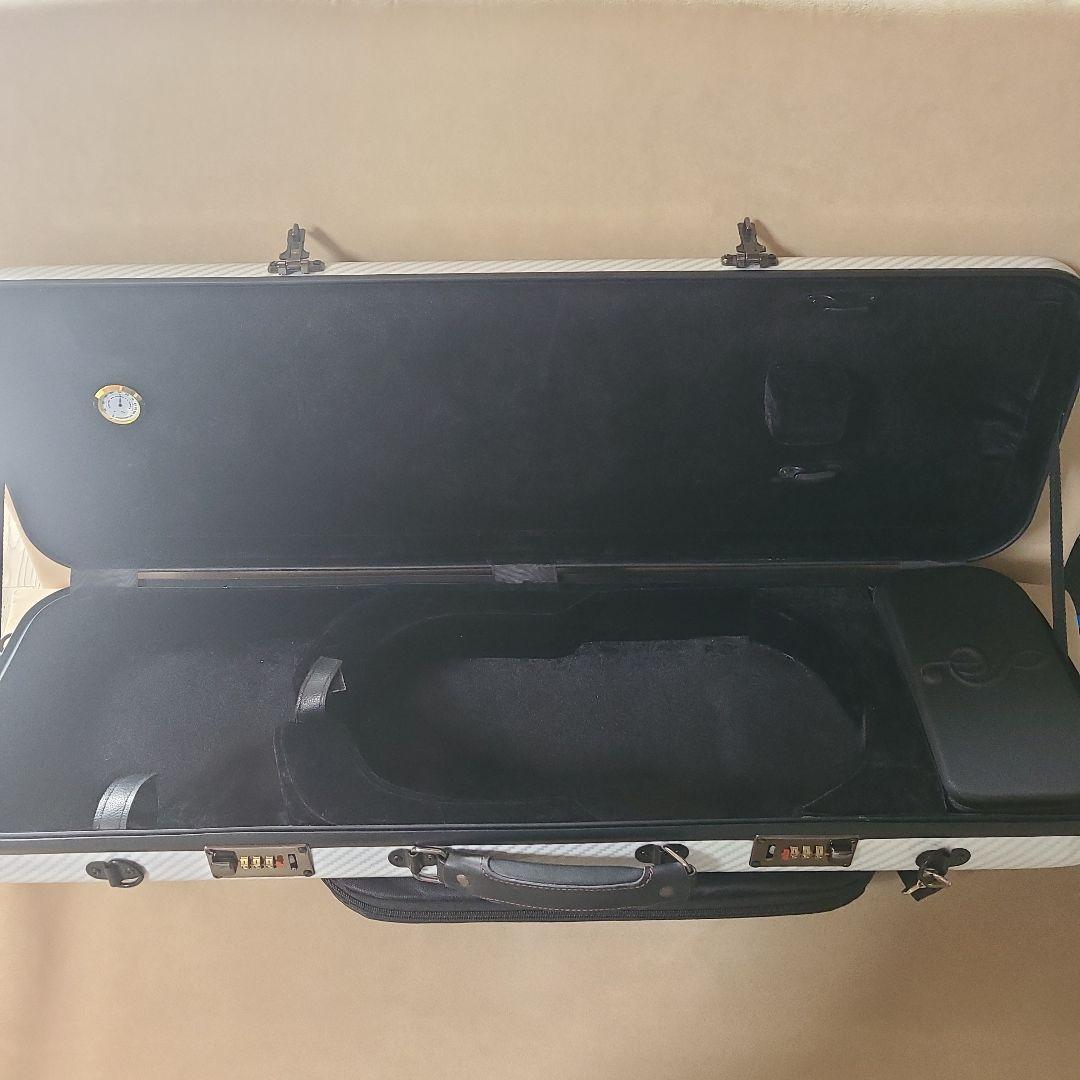 CHRISTINA バイオリンケース ホワイト カーボンファイバー　4/4