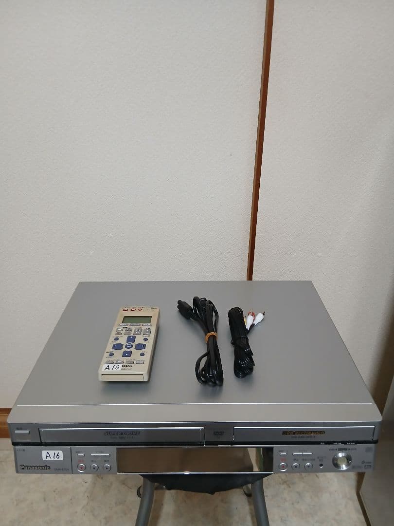 Panasonic DMR-E70V DVD/VHS一体型ビデオレコーダー