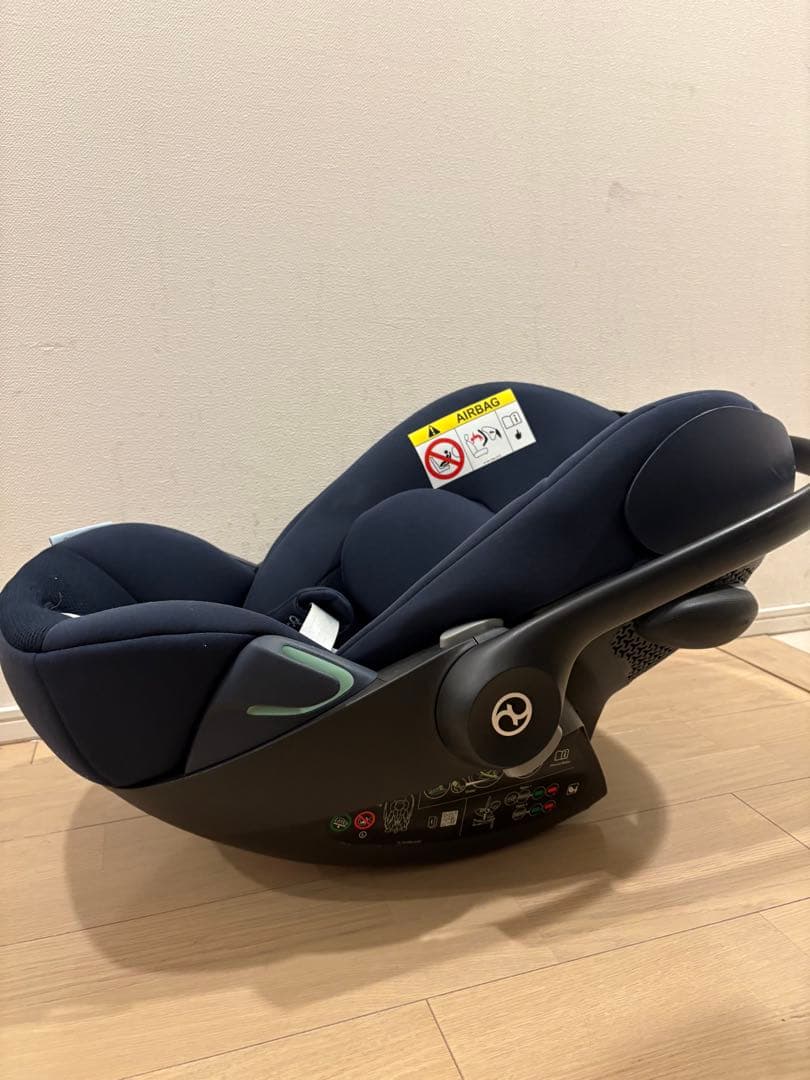 サイベックス　チャイルドシート　ベビー