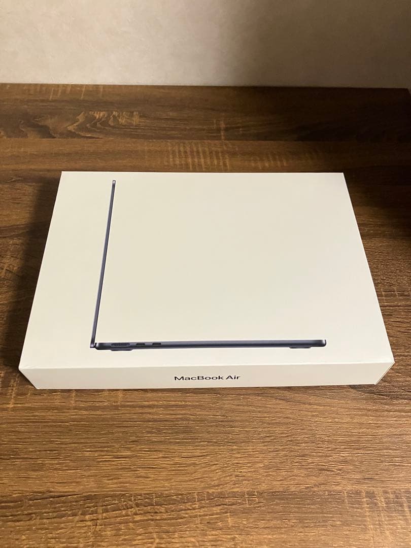 MacBook Air 13.6 インチ MLY33J/A