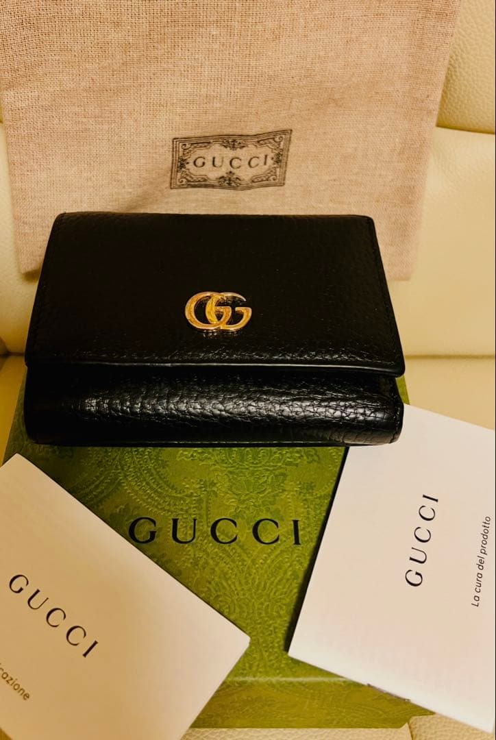 GUCCI 三つ折り財布 ブラック