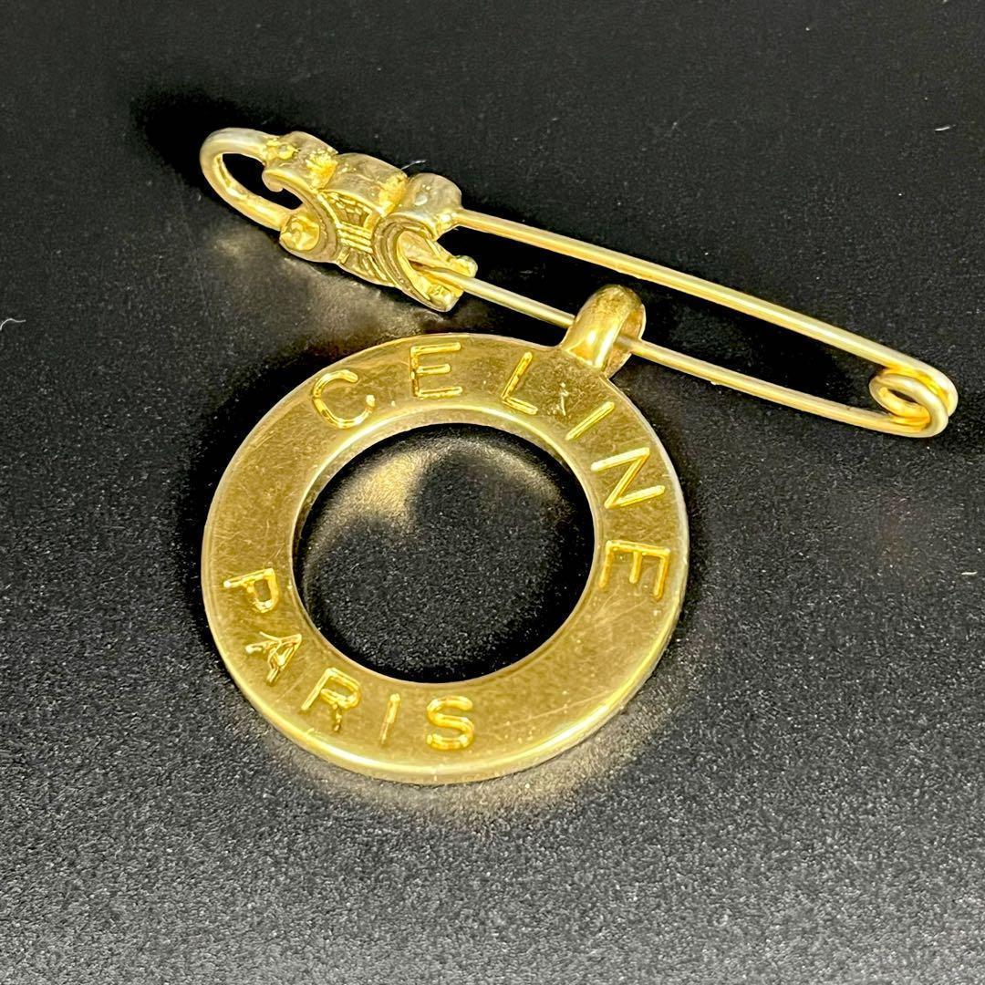 希少✨ CELINE　ブローチ　トリオンフ　サークルロゴ　刻印　ゴールド