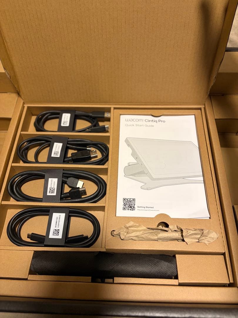 Wacom Cintiq Pro 22 液晶ペンタブレット本体