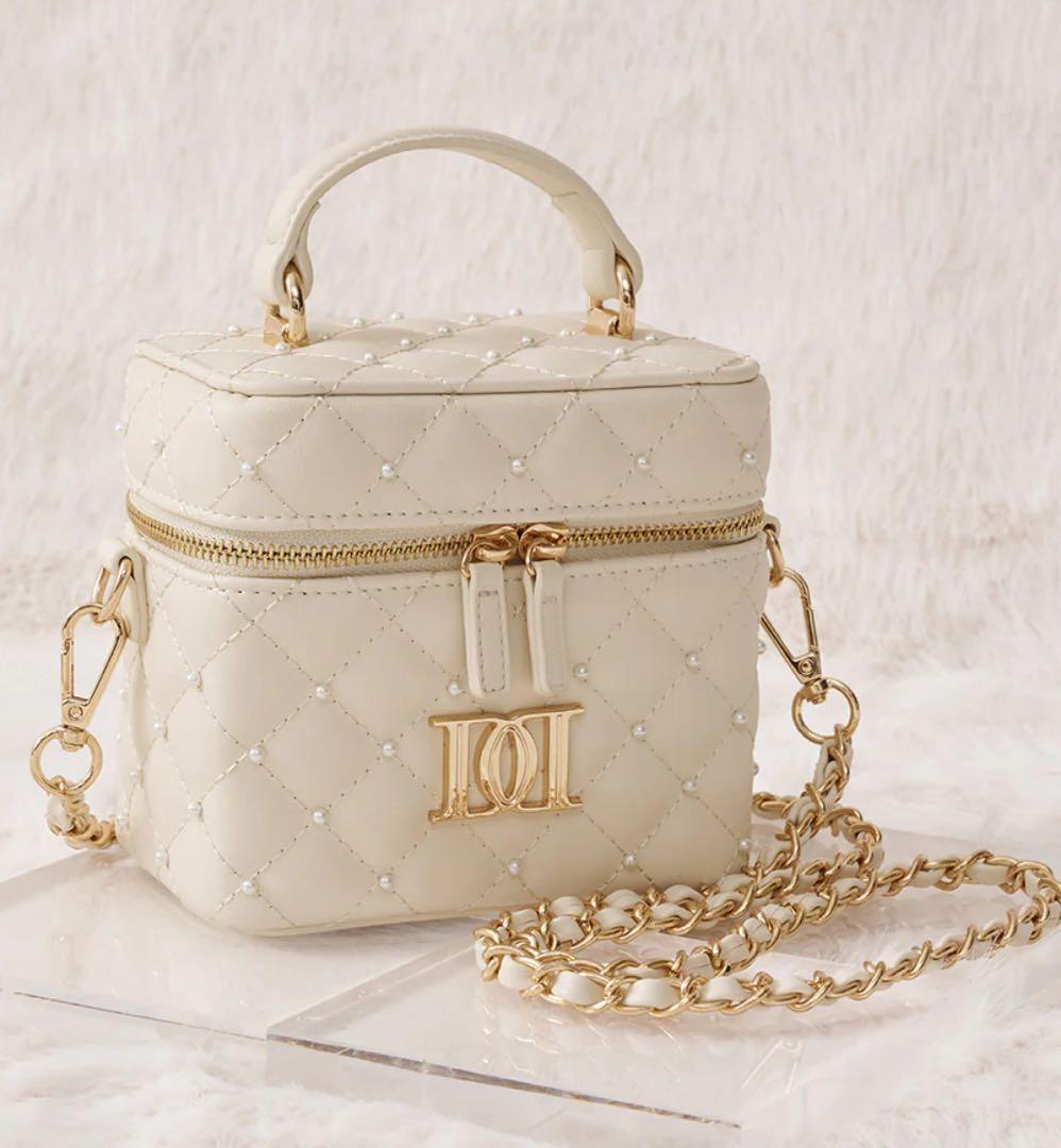 darich ダーリッチ キルティングパールスクエアミニバッグ アイボリー