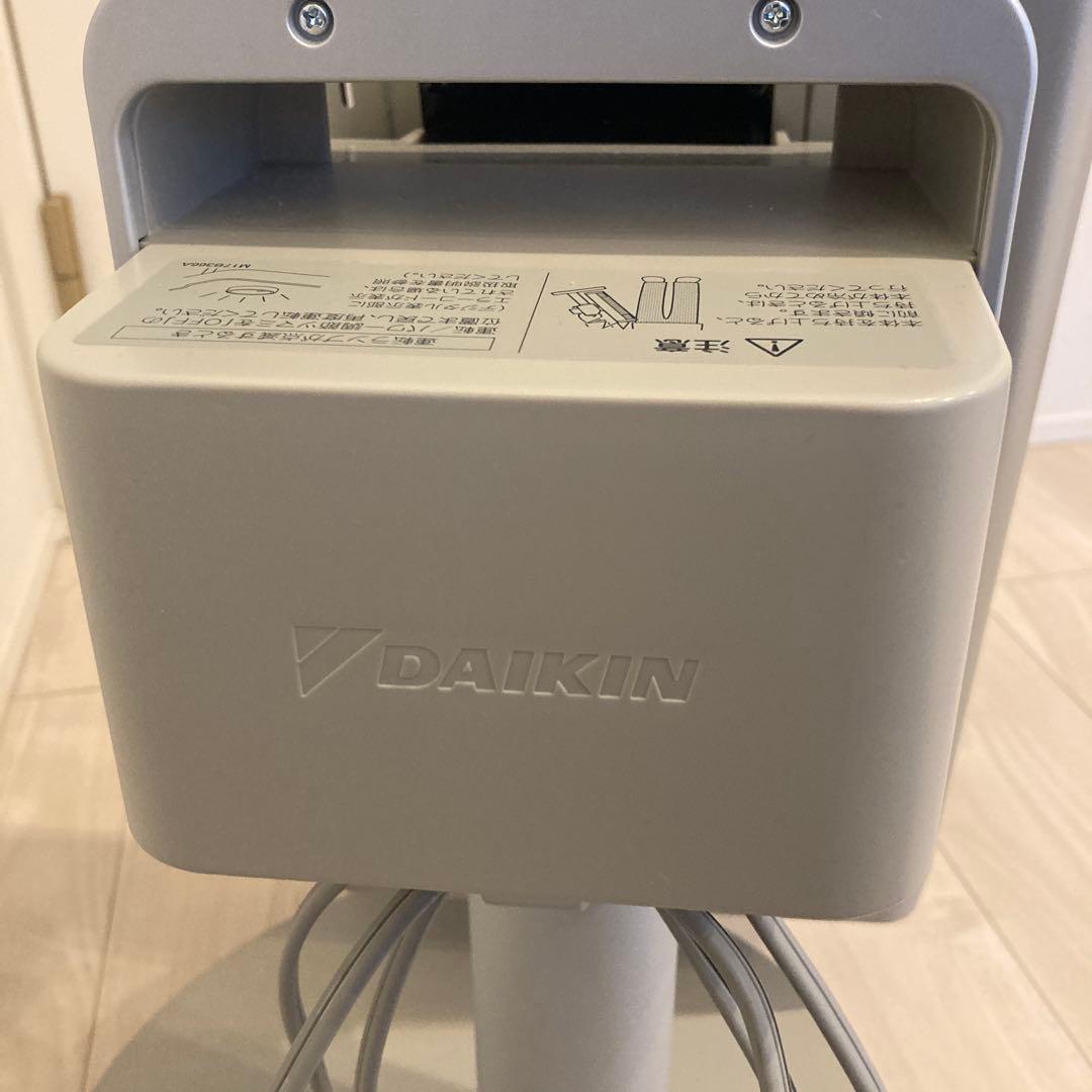 【ダイキン 】遠赤外線暖房機 セラムヒート ERFT11VSE6 2018年製