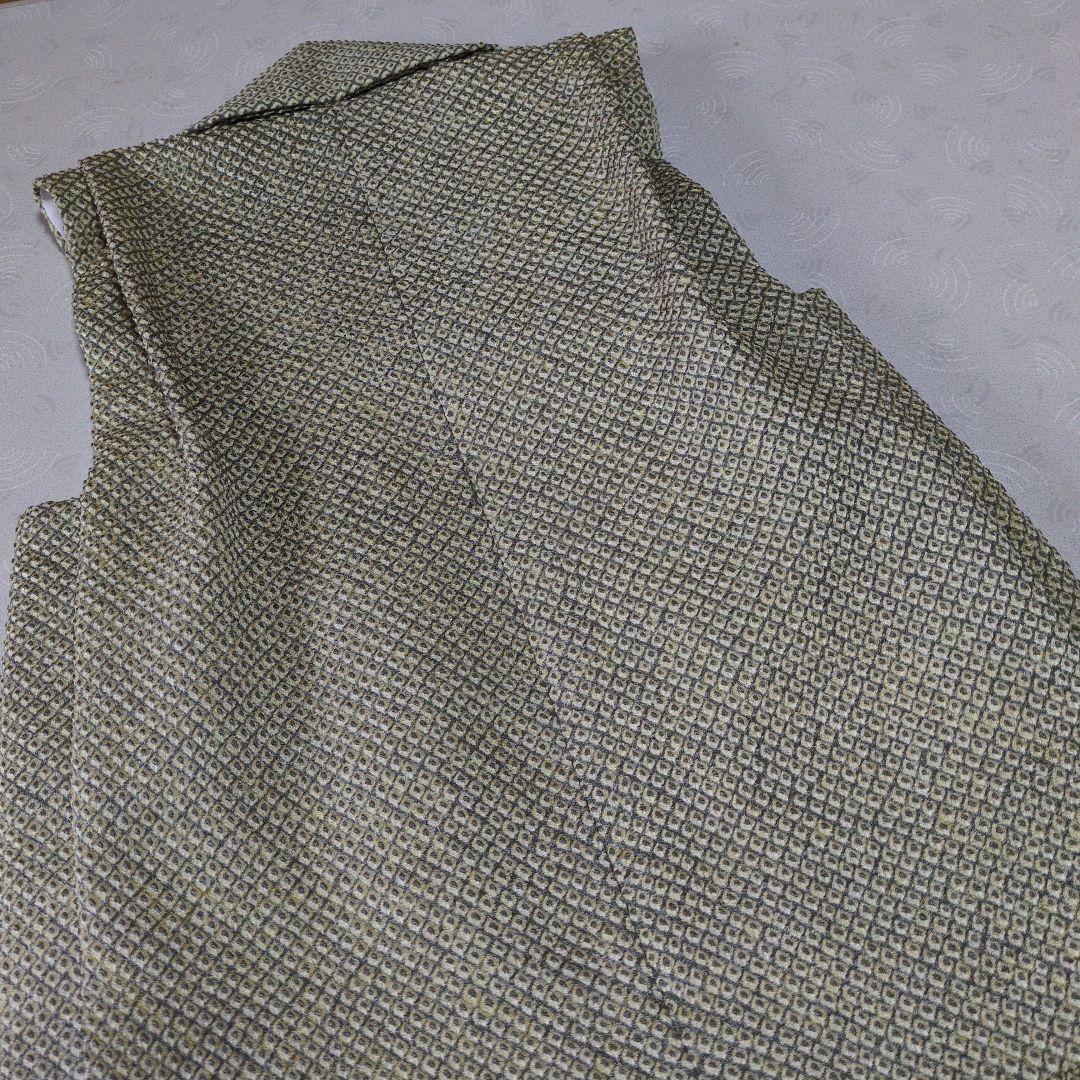 七五三３歳男の子正絹総絞りの被布（中綿無し）抹茶色系です。