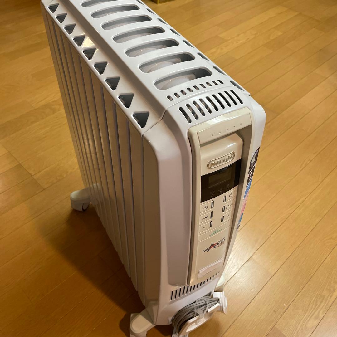 デロンギ オイルヒーター　QSD0915-WH