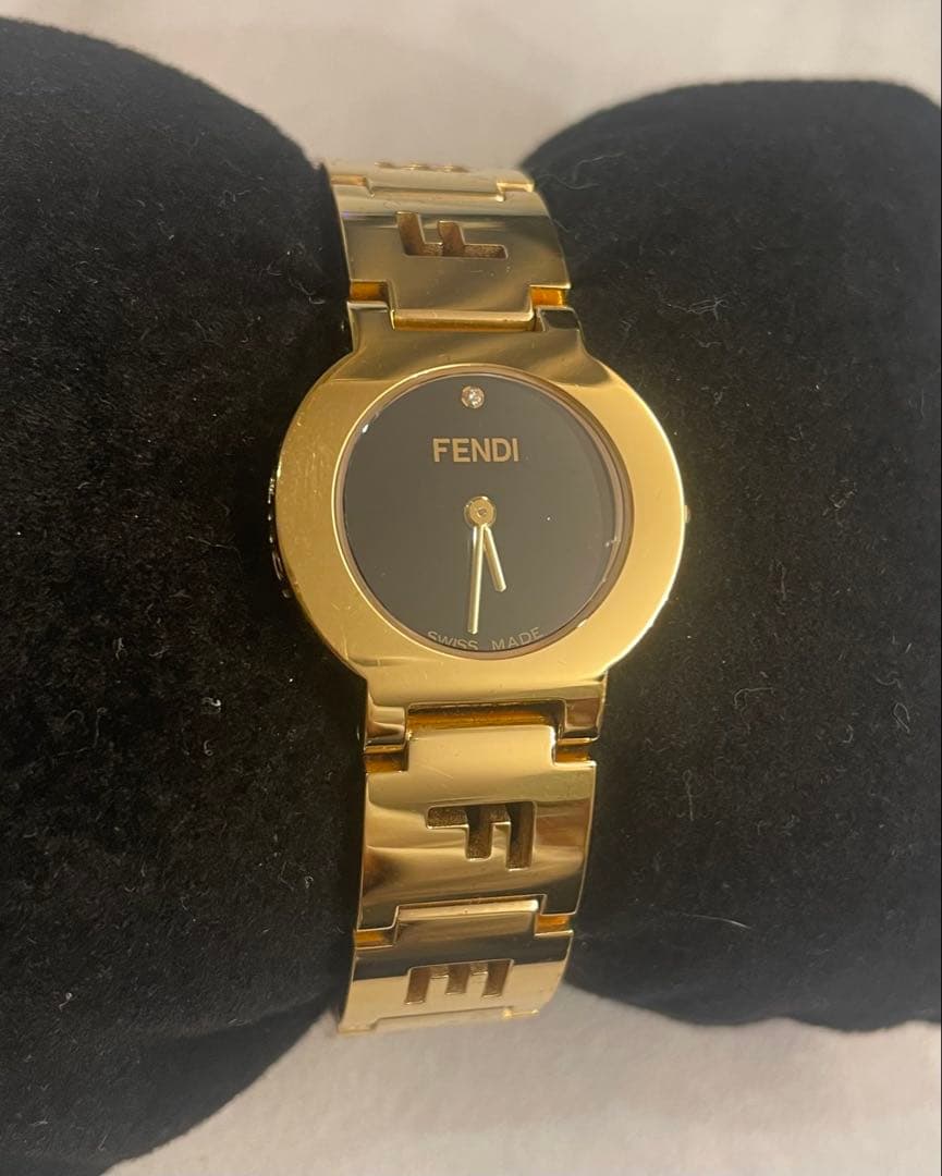 FENDI フェンディ 腕時計 ゴールド ブラック 箱付