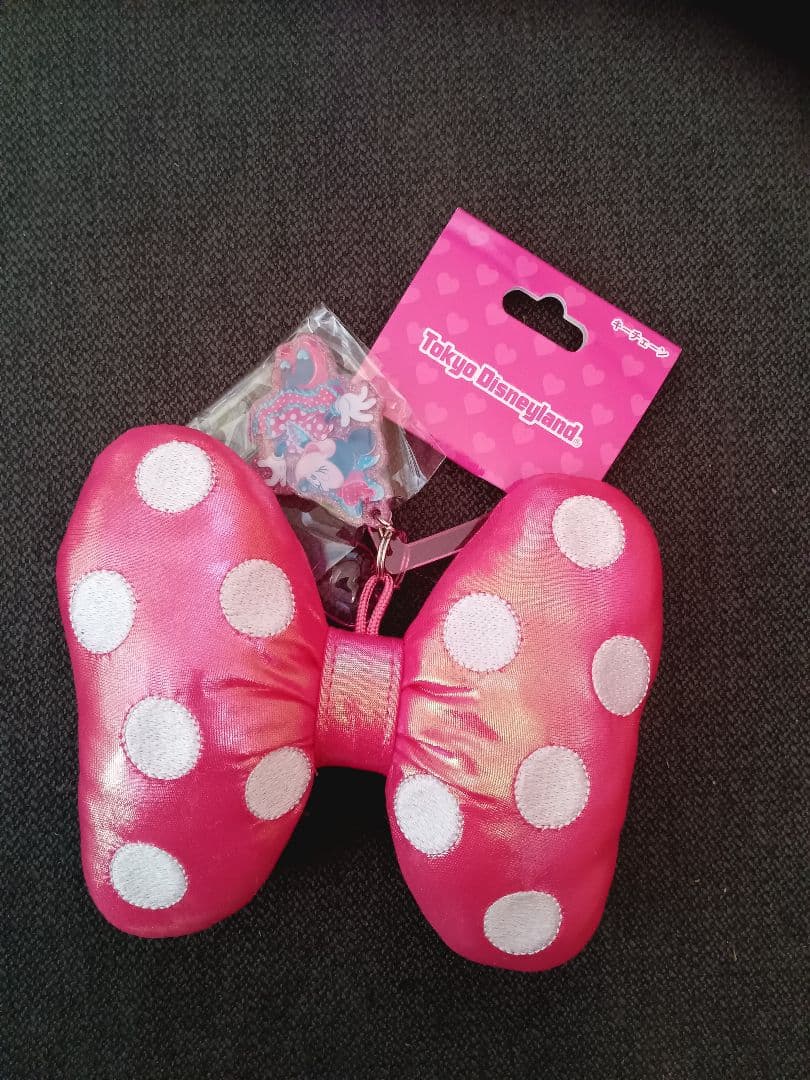 ミニーのファンダーランド　リボンのキーチェーン　カラビナ付き　パルパルーザ