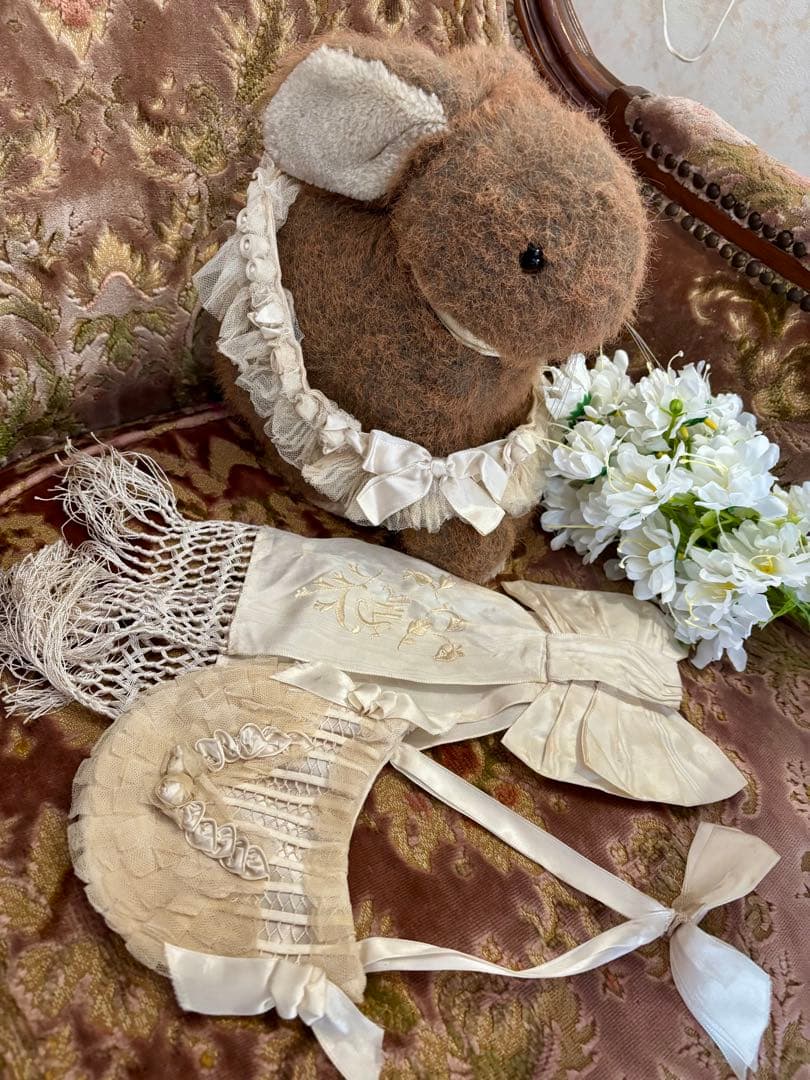 フランスアンティーク✨小さな薔薇リボンバック薔薇の花輪刺繍入りジャボ3点セット‼︎