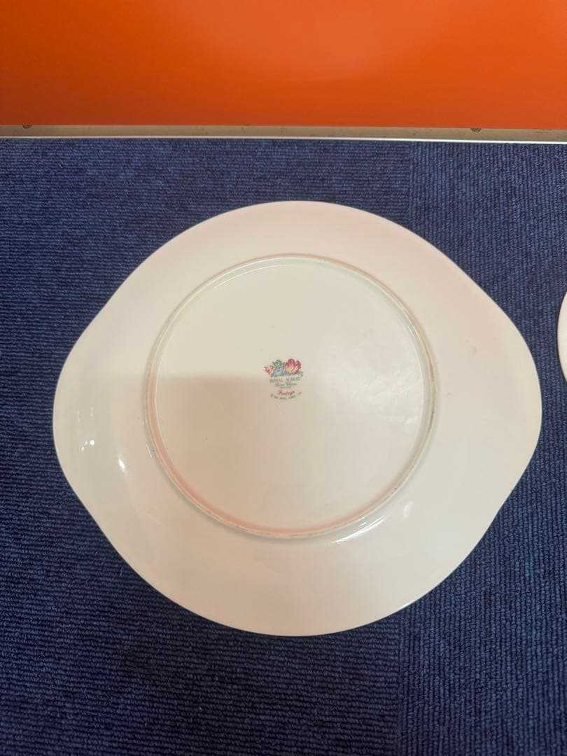 1792  ロイヤルアルバート フォンティーン プレート2枚セット