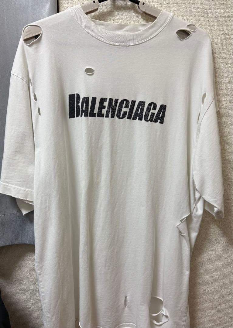 BALENCIAGA デストロイ tシャツ