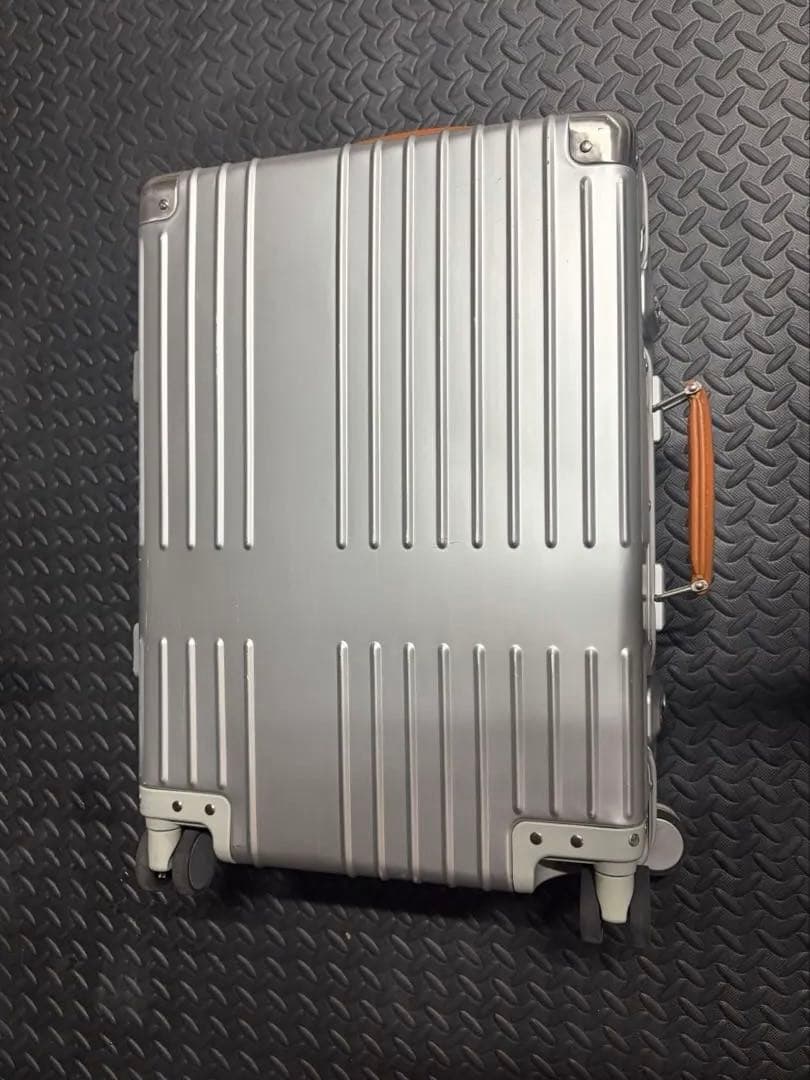 イノベーター スーツケース 機内持ち込み 36L INV1811 シルバー