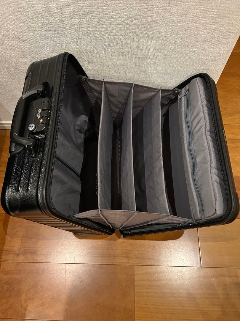 リモワ サルサ ビジネス トローリー 23L 機内持ち込み可