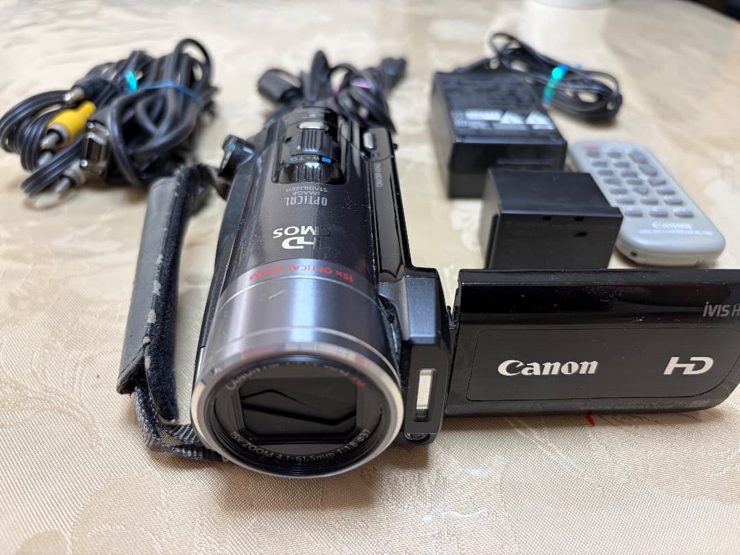 Canon iVIS HF20 ビデオカメラ