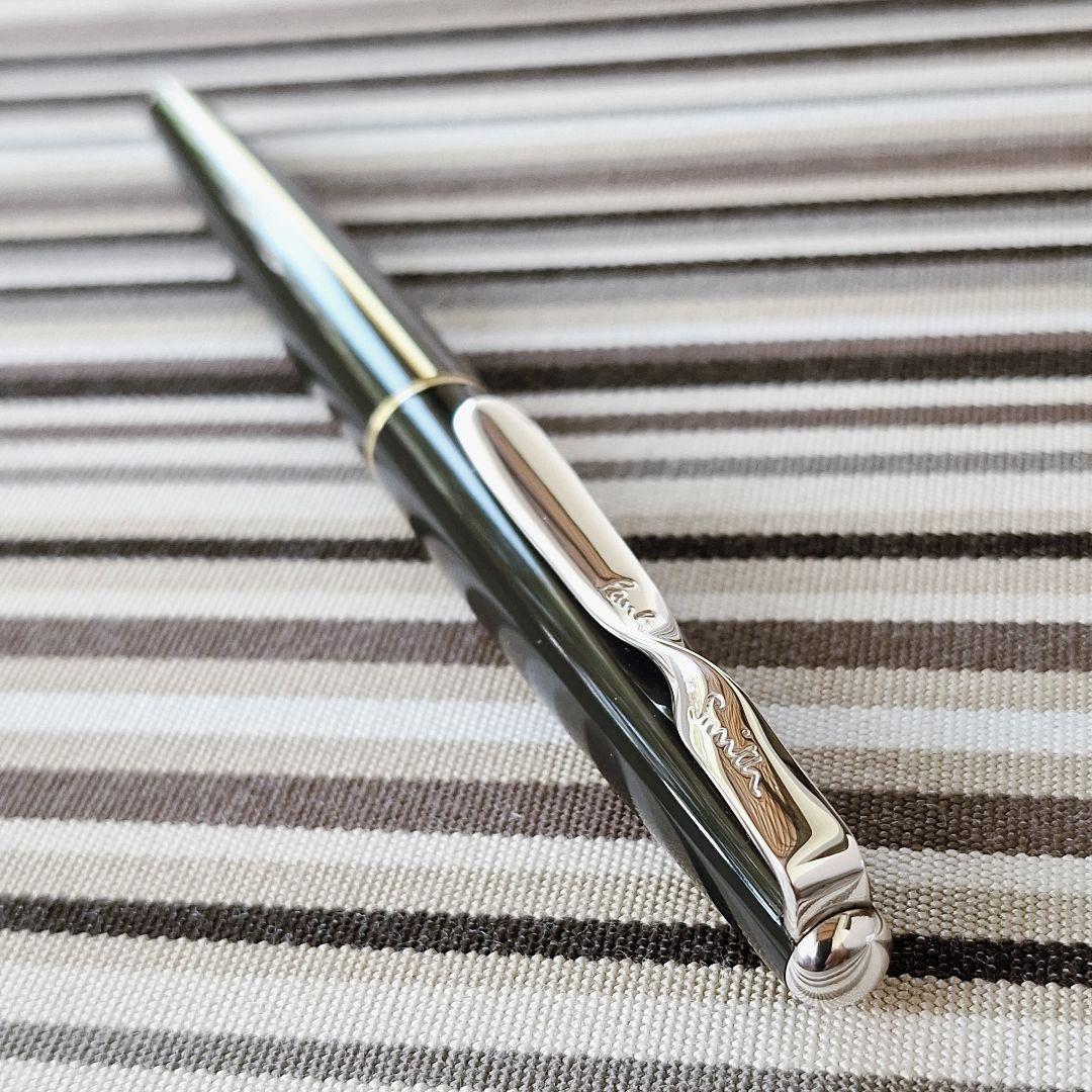 ポールスミス　チャコールグレーラッカー　万年筆　ペン先18K