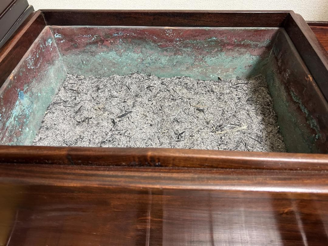 木製引き出し付き収納家具