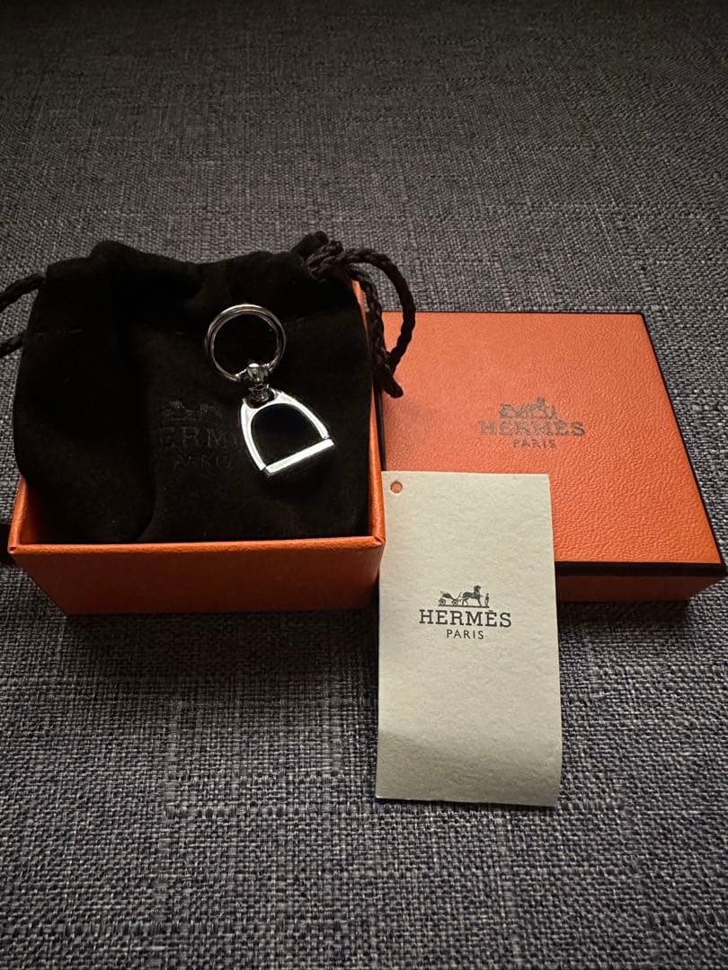 HERMES ツイリーリング馬具モチーフ