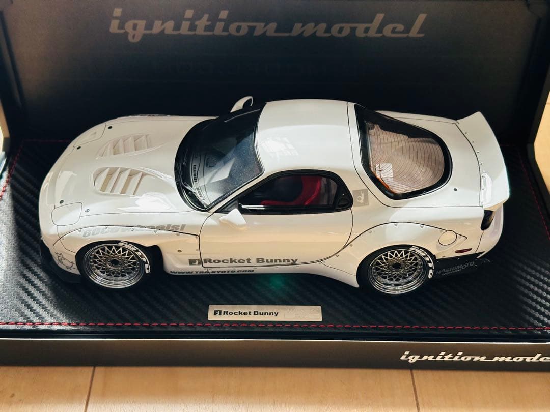 イグニッションモデル 1/18 RX-7