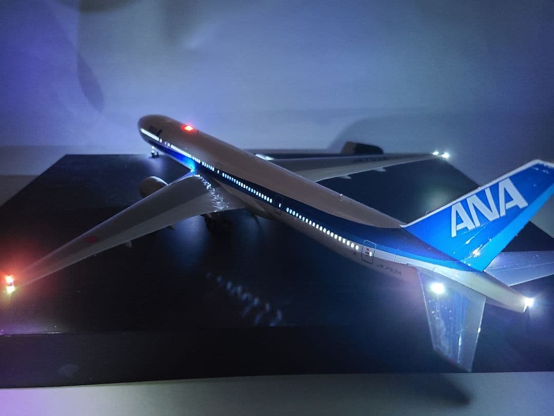 ANA BOEING 777-300 LED 仕様完成品