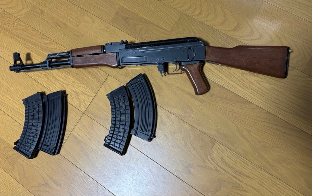 東京マルイ　AK47 スタンダード　マガジン多数付き