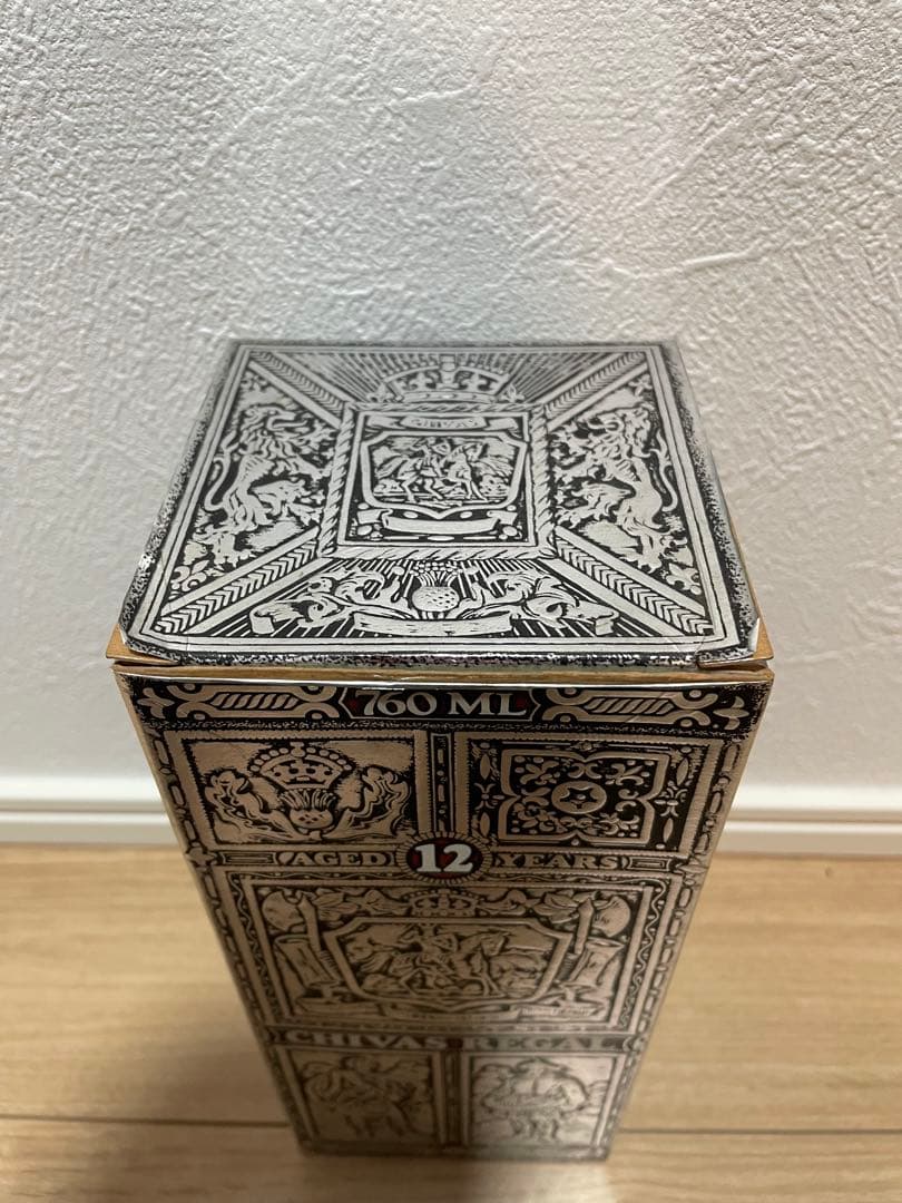 古酒2本　ロイヤルサルート21年 赤 シーバスリーガル12年　未開封