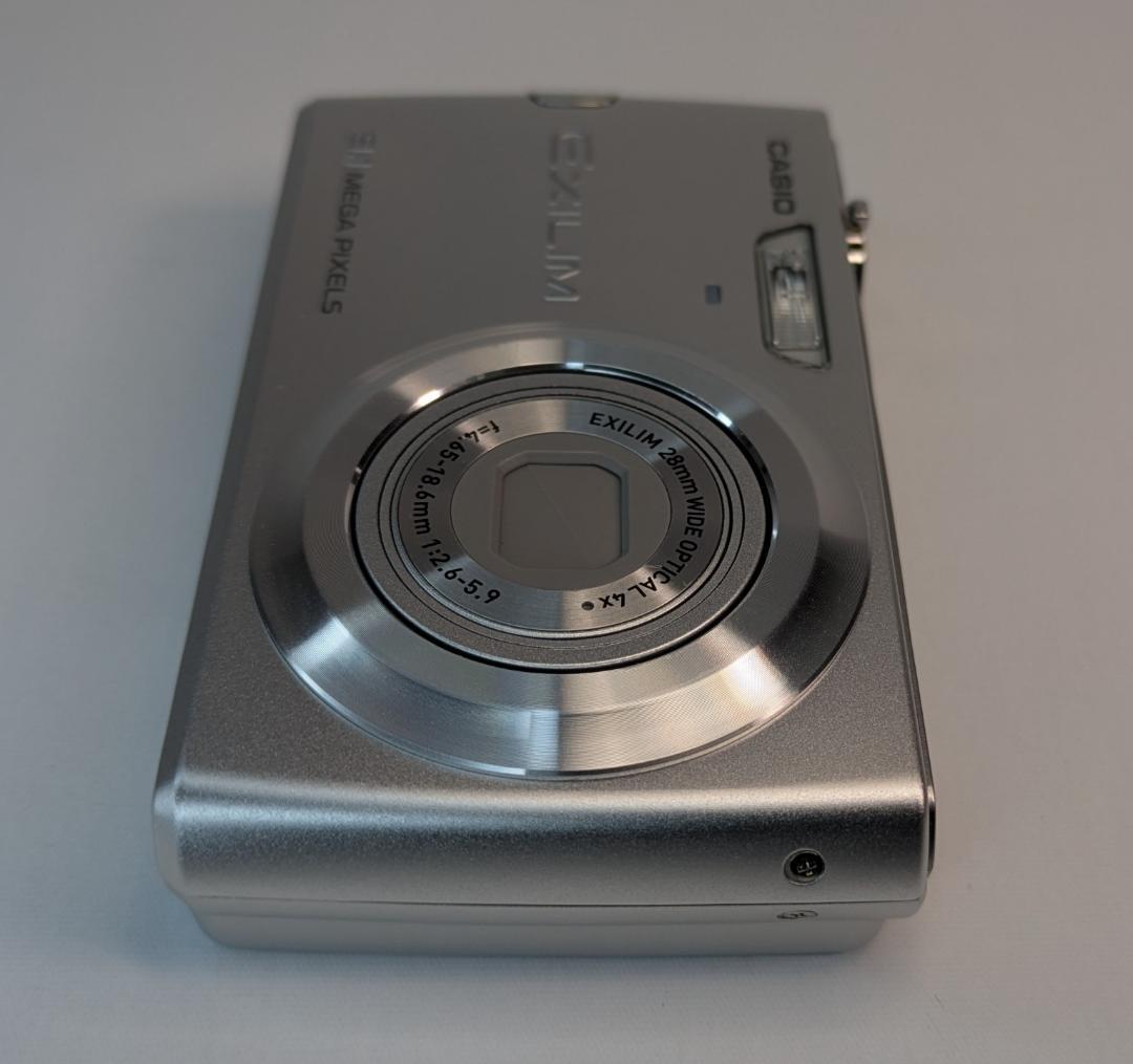 美品 CASIO EXILIM EX-Z250 コンパクトデジタルカメラ