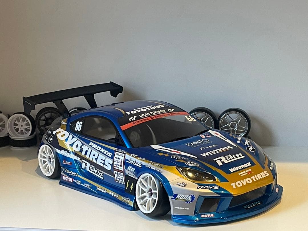 2024 SHIBATA GR86 D1GP TOYO仕様 塗装済未走行ボディ