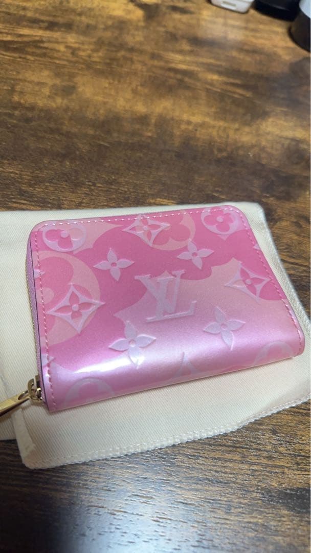Louis Vuitton ピンク ケース