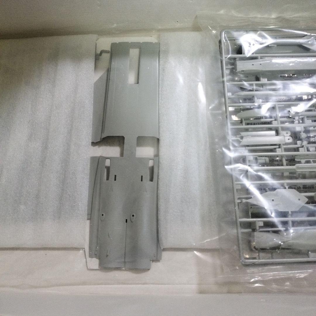 トランペッター 1/32 EF-2000 ユーロファイタータイフーン