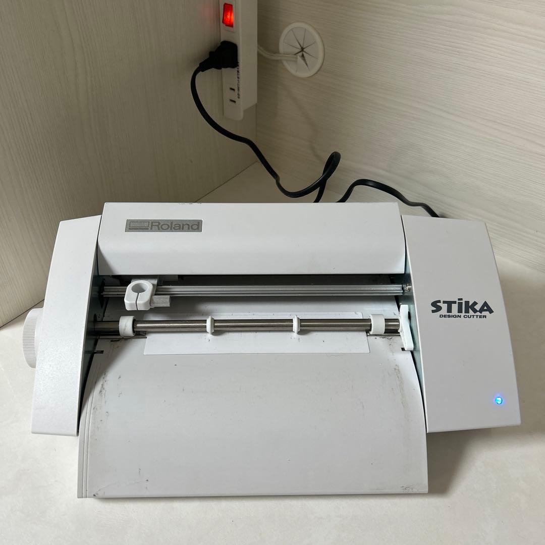Roland SV-8 カッティングマシン