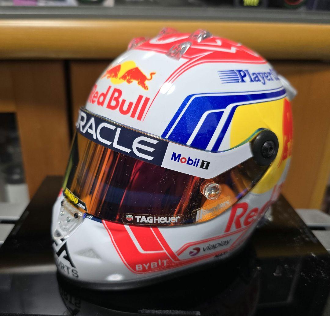 本日限定値下げ　フェルスタッペン　1/2 ヘルメット　2023　シューベルト製