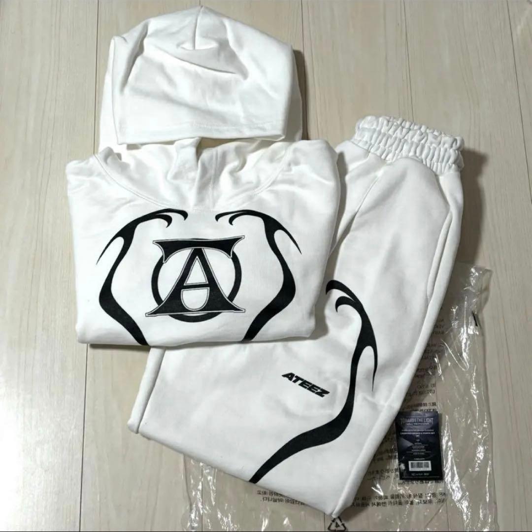ATEEZ ヨーロッパ 限定 MD クロップド フーディ＆パンツセットMサイズ②