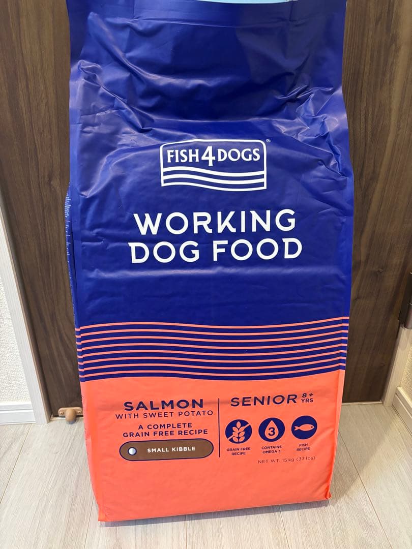 フィッシュ４ドッグ サーモン　シニア　１５キロ